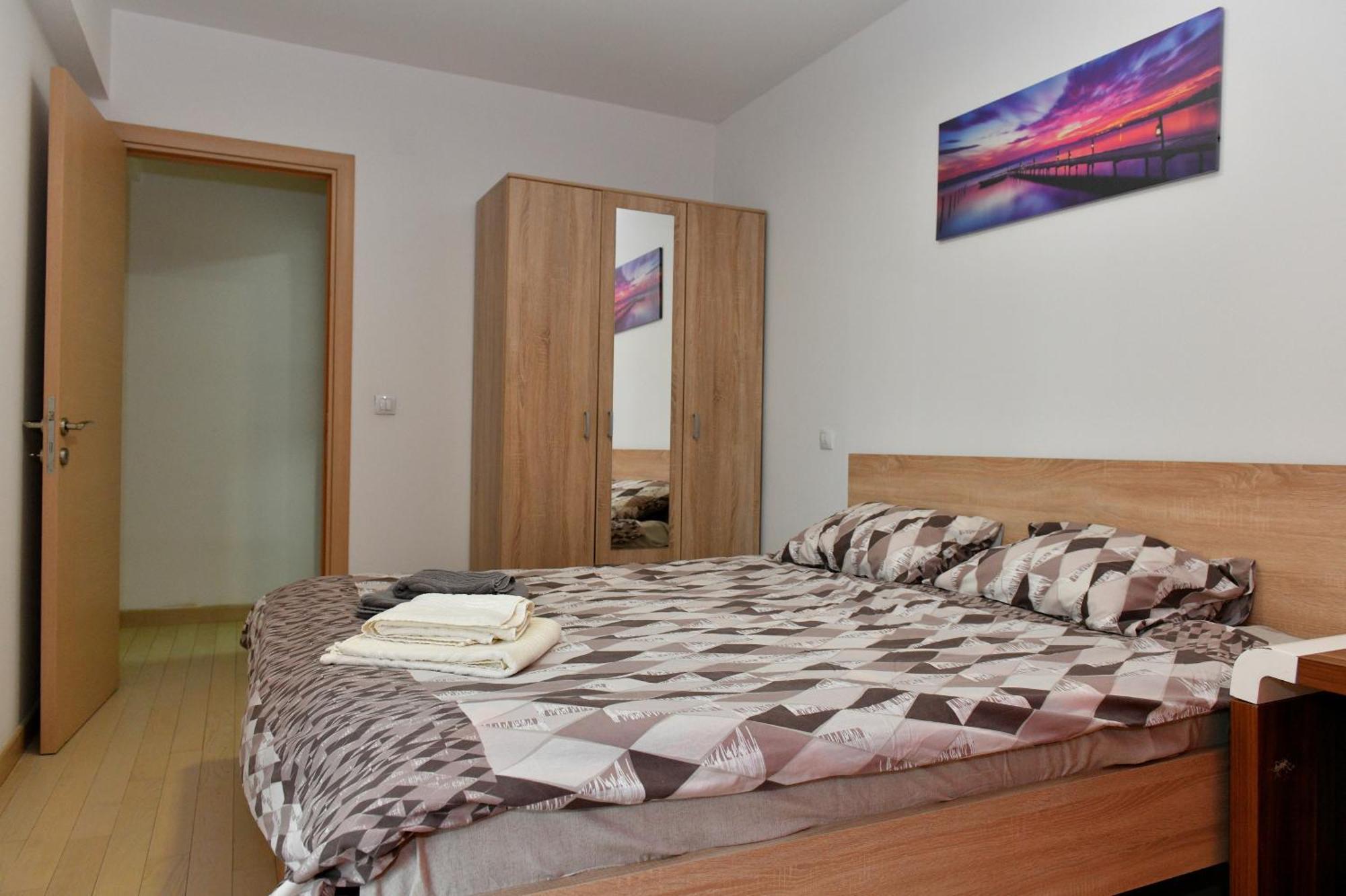 Skopje Starlight Apartments - Flatiron Luaran gambar