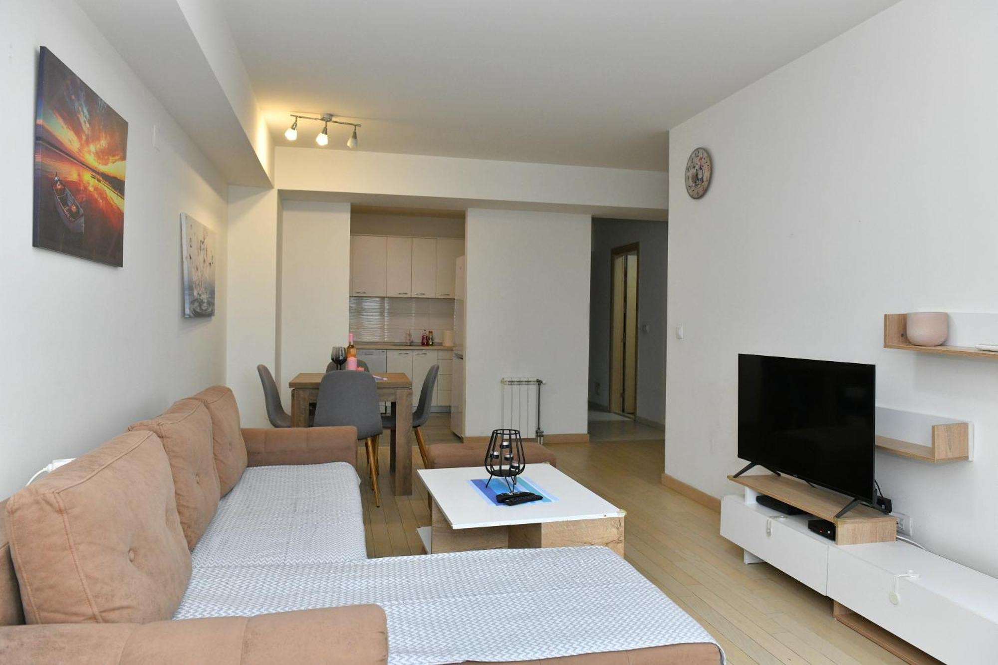 Skopje Starlight Apartments - Flatiron Luaran gambar